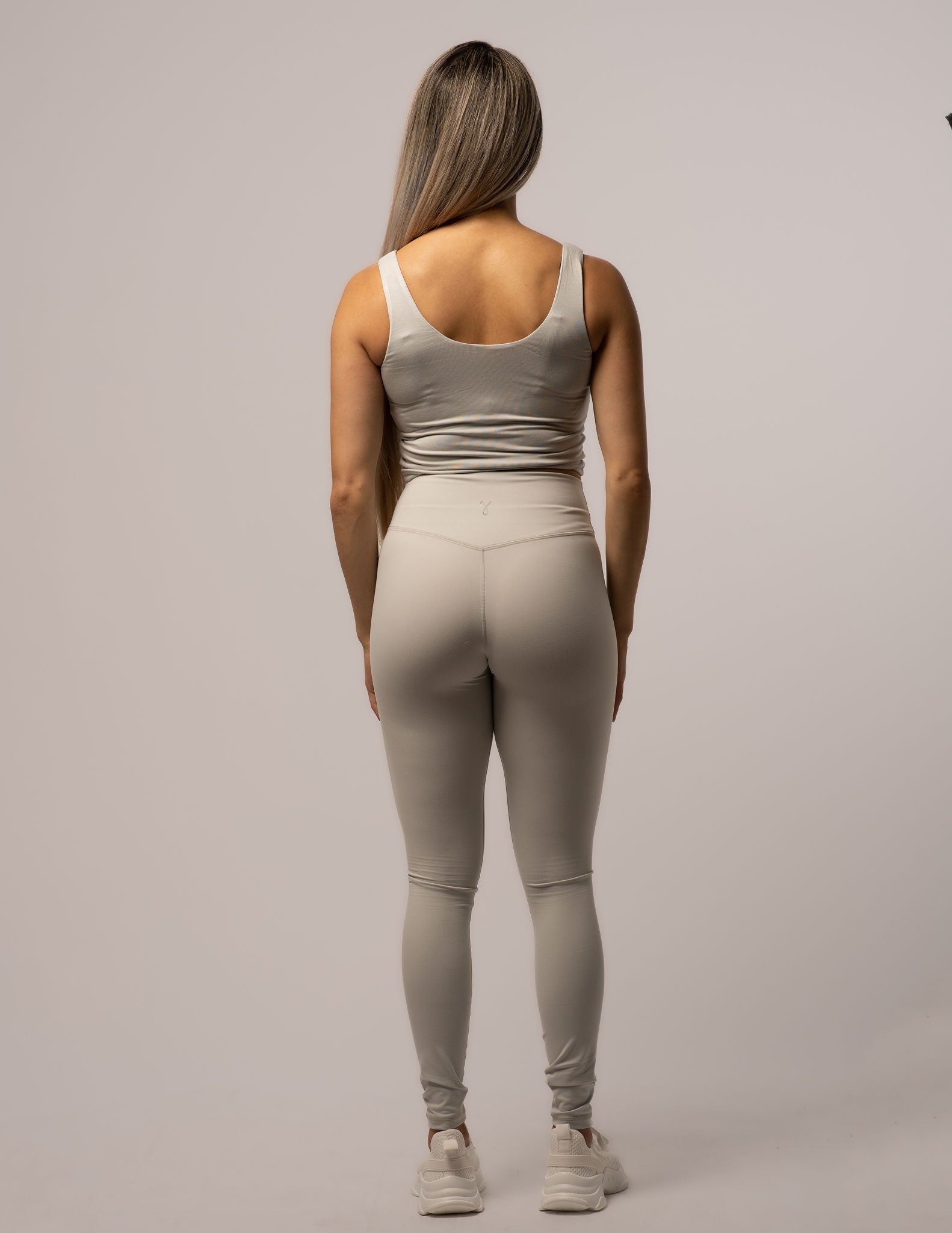 Essential Tank Top