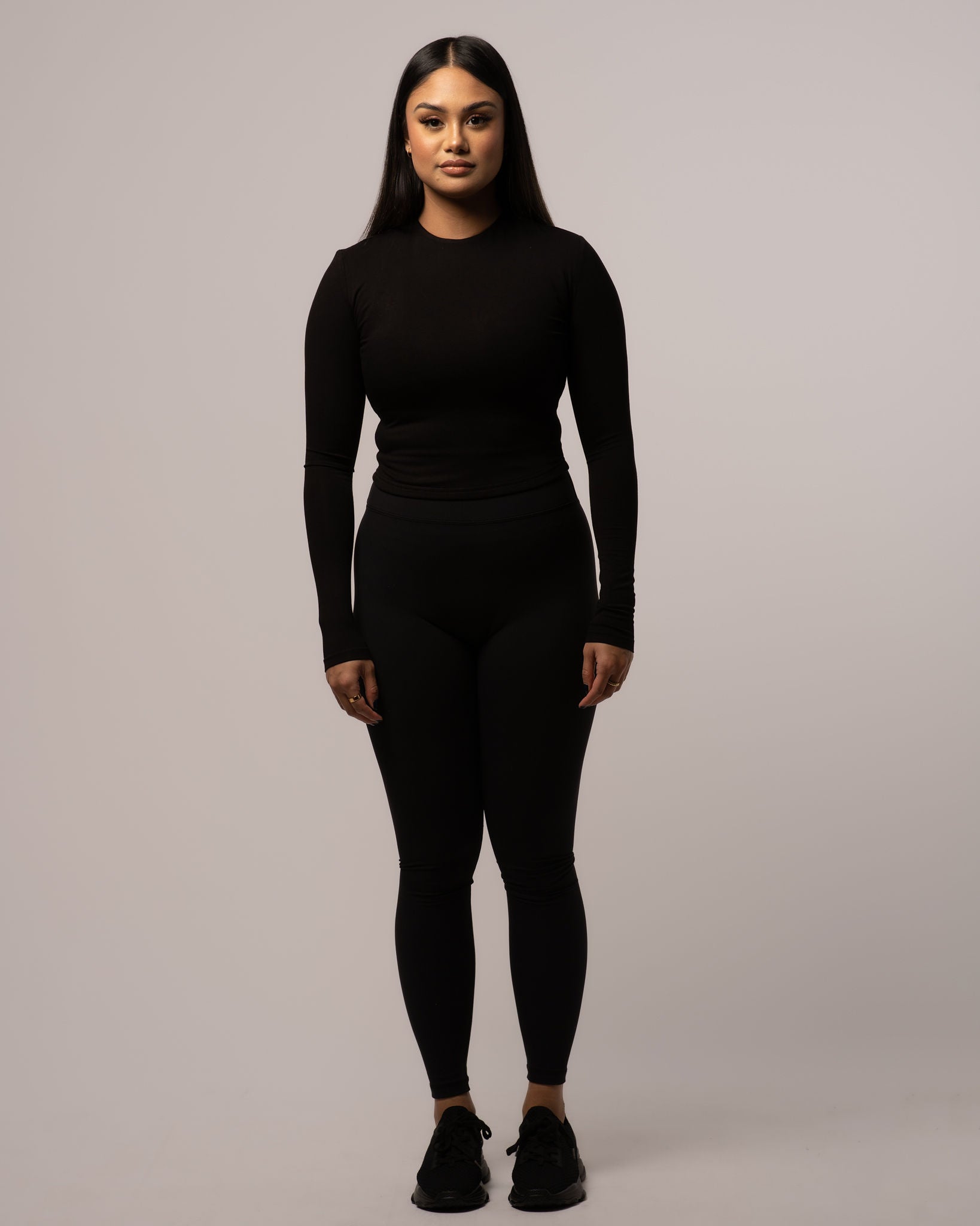Essential Long Sleeve Round-Neck