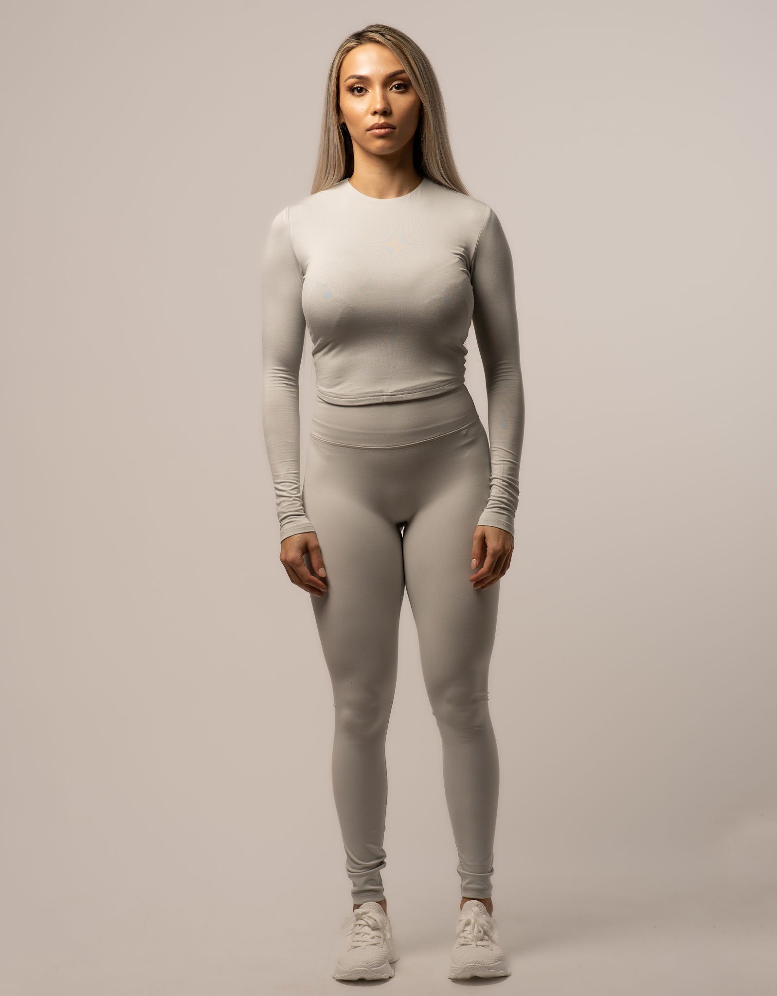 Essential Long Sleeve Round-Neck